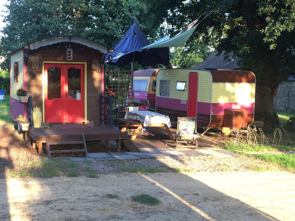 La Roulotte Chainoux Bains-sur-Oust Buitenkant foto