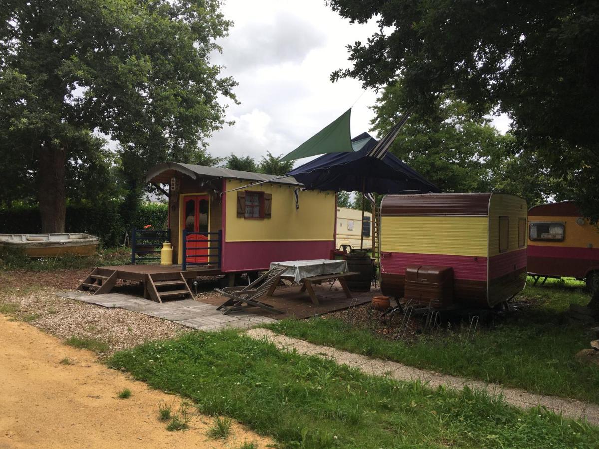 La Roulotte Chainoux Bains-sur-Oust Buitenkant foto